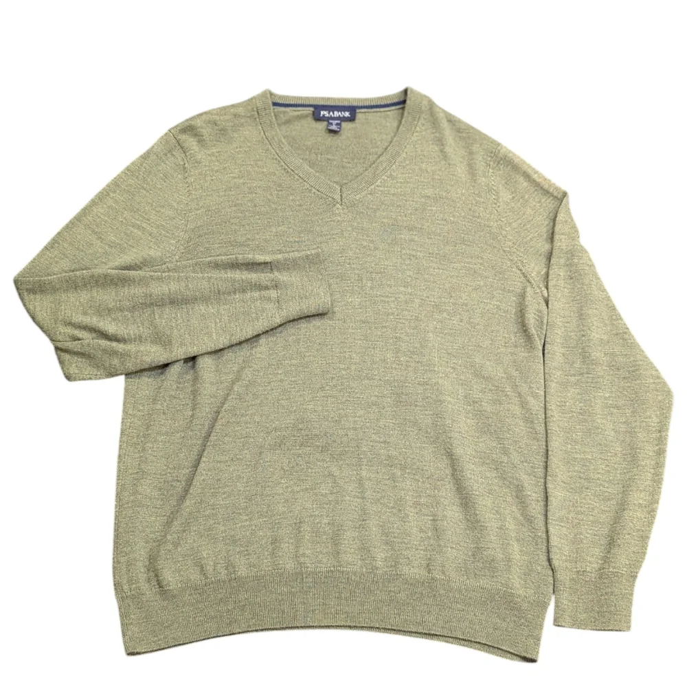 Jos.A.Bank Tailored Fit 100% Merino Wool Green V-Neck Base Layer Sweater Office